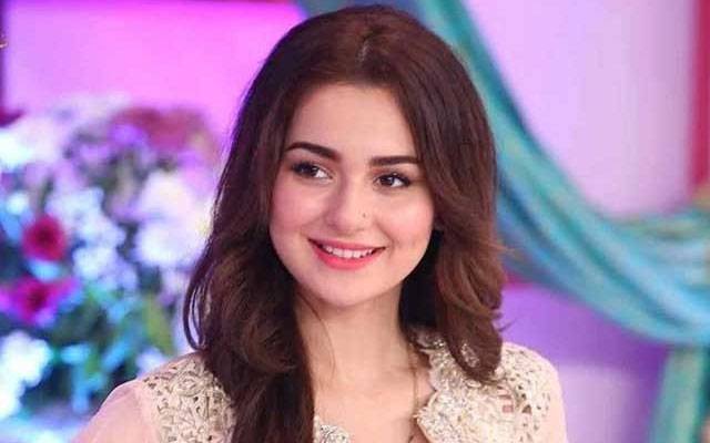 معروف اداکارہ ہانیہ عامرکی شاہ رخ کےاندازمیں ڈانس کرتے ویڈیووائرل