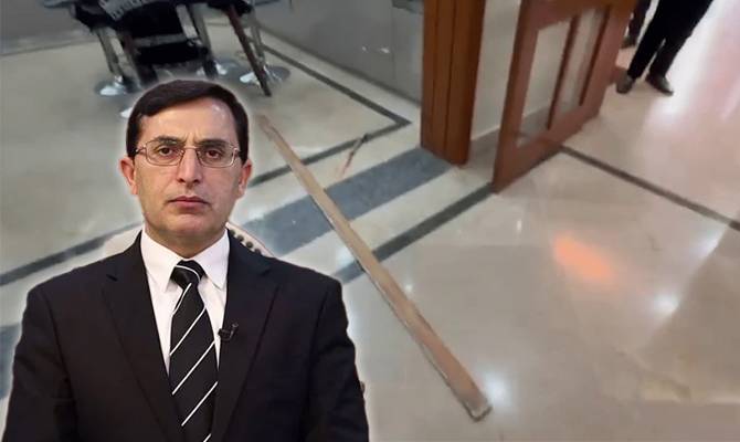 بیرسٹر گوہر کے گھر چھاپے پر ایس ایچ او سمیت 5 پولیس اہلکار معطل