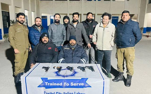  پولیس کی کارروائی، ہوائی فائرنگ کرکے علاقہ میں خوف پھیلانے والے 5 ملزمان گرفتار 