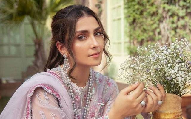 منفی اور بے وفا عورت کے کردار سکرین تک ہی ہوتے ہیں ،حقیقی زندگی مختلف ہے،عائزہ خان