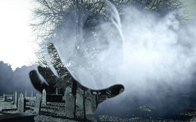 اندھیری رات میں قبر کے مردے سے ملاقات