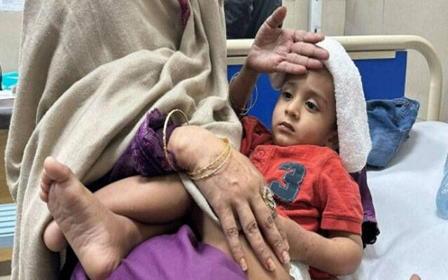 موسم سرما میں والدین کونسی احتیاطی تدابیر اپنا کر بچوں کو نمونیا سے بچا سکتے ہیں؟