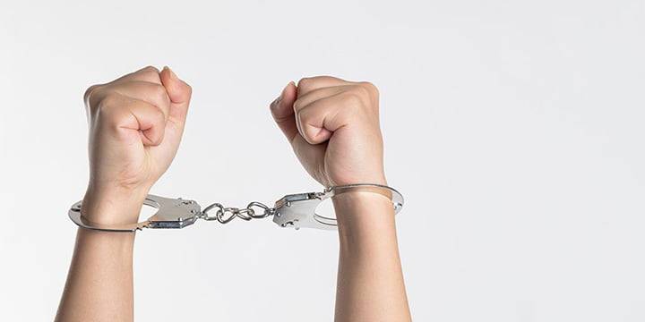 کم عمر طالب علم سے ناجائز تعلقات،خاتون ٹیچر گرفتار