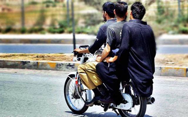بغیر ہیلمٹ موٹر سائیکل سوار اب ہو جائیں ہوشیار