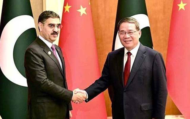   پاکستان نے چین سے 2 ارب ڈالر قرض مؤخر کرنے کی درخواست کر دی