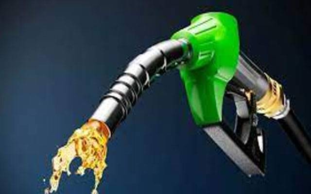 یکم فروری سے پیٹرول کی قیمت میں کتنے اضافہ کا امکان؟ بڑی خبر آ گئی   