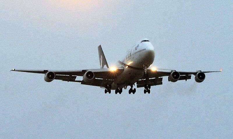 جدہ سےکراچی کی پرواز میں مسافر انتقال کرگیا، جہاز کی میڈیکل ایمرجنسی لینڈنگ