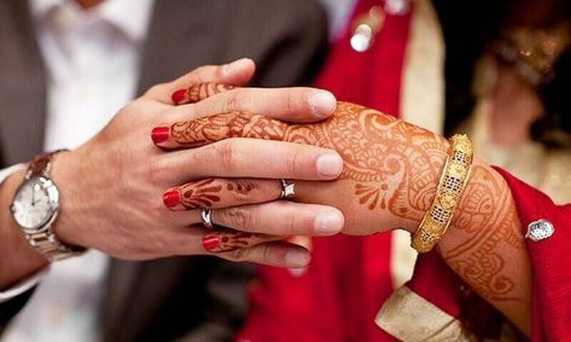 103 سالہ شخص نے 49 سالہ خاتون سے شادی کرلی