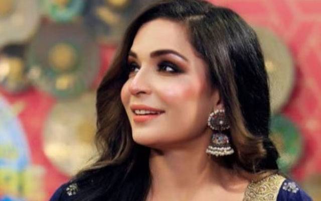 اداکارہ میرا کی 8 فروری کو  خواتین سے ووٹ کاسٹ کرنے کی اپیل