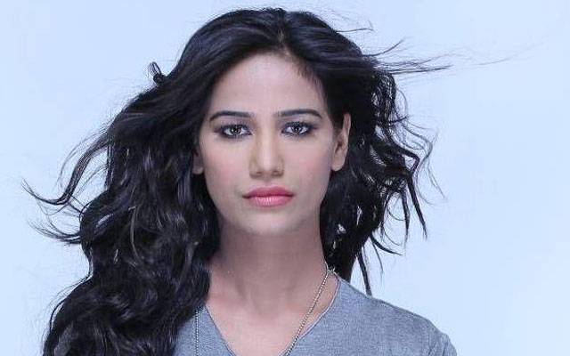 ’میں زندہ ہوں‘، اداکارہ پونم پانڈے کی ویڈیو نے سب کو حیرت میں ڈال دیا
