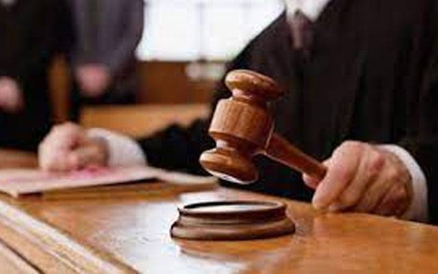 بغیر اجازت انتخابی ریلی نکالنے پر گرفتار میاں محمود الرشید کے داماد سمیت 3 ملزمان کو عدالت نے ڈسچارج کر دیا 