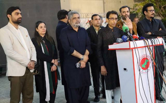 MQM Khalid Maqbool Siddiqi, Mustafa Kamal, City42 