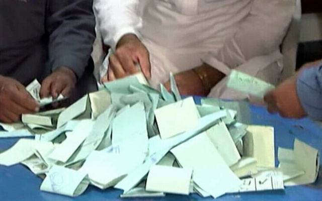 عام انتخابات: ، قومی اسمبلی کی نشستوں پر آزاد امیدوار سب سے آگے