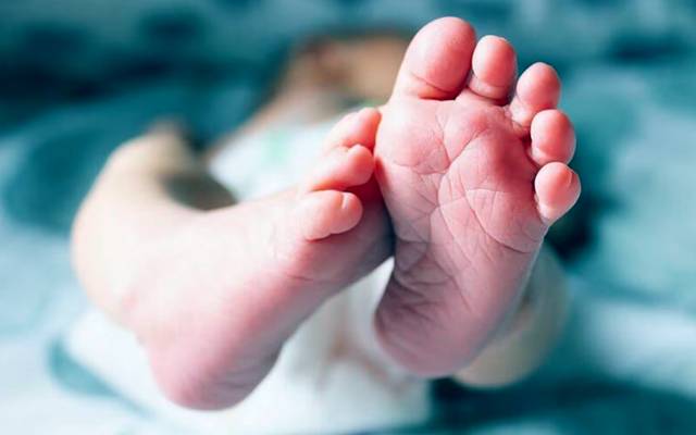 اسلامپورہ : 6 ماہ کی نامعلوم بچی کی لاش کوڑے کے ڈھیر سے برآمد 