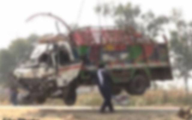  سرگودھا؛ مزدا ٹرک ٹائر برسٹ ہونے سے الٹ گیا، 4 افراد جاں بحق، 8 شدید زخمی 