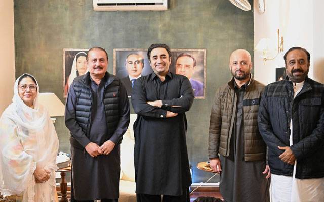 پی پی 89 بھکرسے کامیاب آزاد امیدوار امیر محمد خان پیپلزپارٹی میں شامل