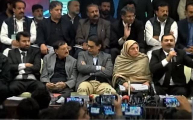 عام انتخابات 2024 میں دھاندلی کے معاملے پر پی ٹی آئی آزاد امیدواروں کی پریس کانفرنس 