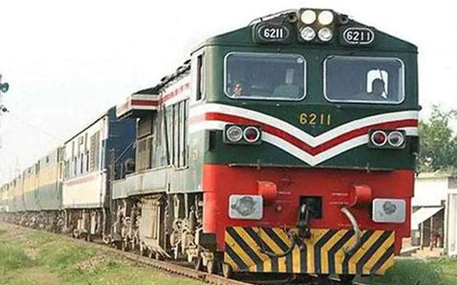 ٹرینوں کے کرایوں میں 2فیصد اضافہ 