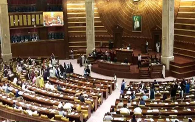 پنجاب اسمبلی کے اجلاس میں 6 نومنتخب ممبران نے احلف اٹھا لیا
