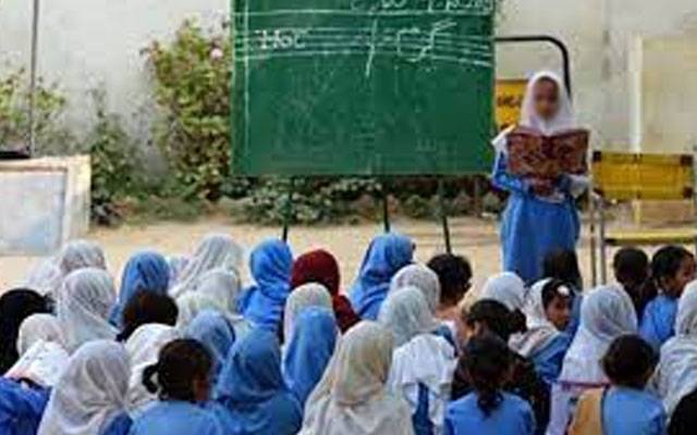 پنجاب بھر کے سکولوں میں زیر تعلیم بچوں میں ڈینگی اور ملیریا پھیلنے کا خدشہ