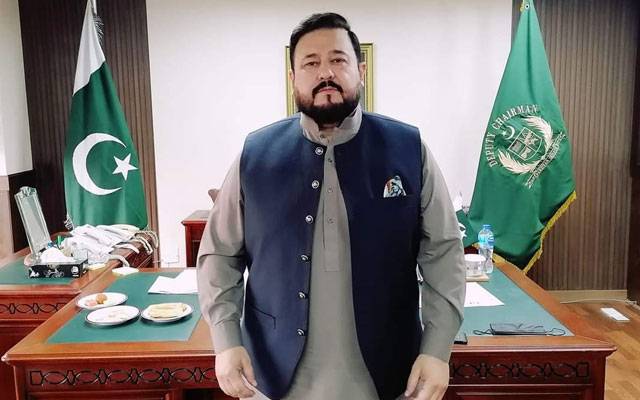 عمر احمد زئی  سینیٹ کی نشست سے مستعفیٰ 
