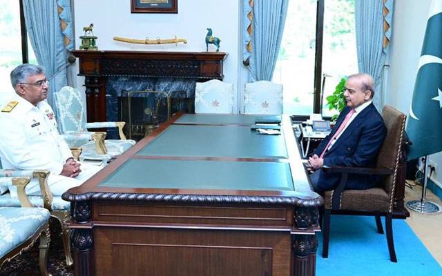 شہباز شریف سے نیول چیف ایڈمرل نوید اشرف کی ملاقات، عہدہ سنبھالنے پر مبارکباد  