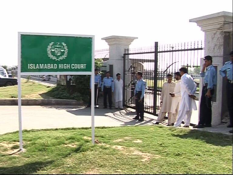  عمران خان سے ملاقات نہ کرانے پر سپرنٹنڈنٹ اڈیالہ جیل کو نوٹس جاری 