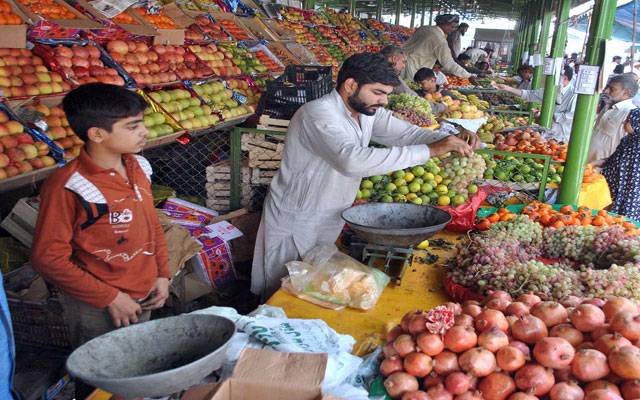 رمضان المبارک میں پھلوں کی قیمتیں آسمانوں پر , شہری پریشان 