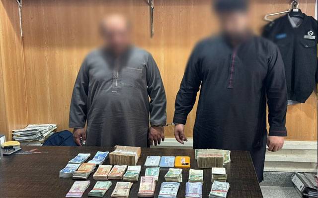 کارپوریٹ کرائم سرکل لاہور کی کارروائی، غیر قانونی کرنسی ایکسچینج میں ملوث 2 ملزم گرفتار 