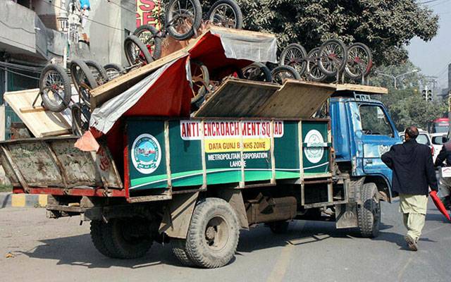 تجاوزات کیخلاف گرینڈ آپریشن جاری،شہر میں کہیں بھی ٹریفک کا پہیہ رکنا نہیں چاہیے:سی ٹی او لاہور