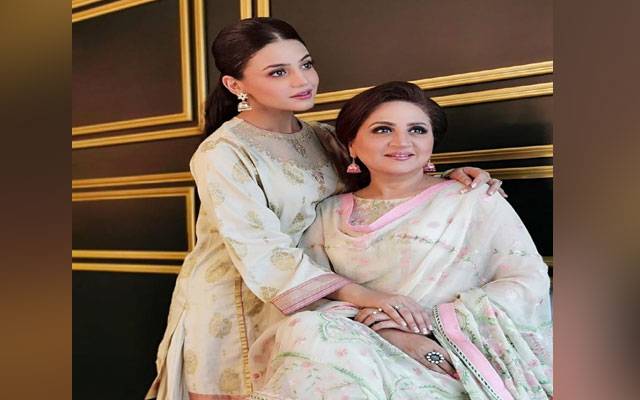 زارا کو شوبز میں کام کرنے کی اجازت نہیں تھی، والدہ اسما عباس کا انکشاف