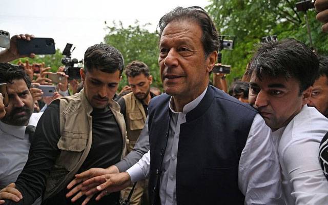 لانگ مارچ میں توڑپھوڑ ، عدالت نےعمران خان کودو مقدمات میں بری کردیا