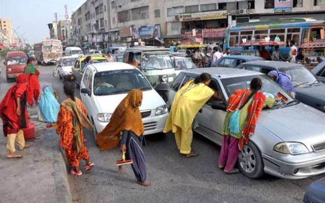  پولیس کا پیشہ ور گداگروں اور بھکاریوں کیخلاف کریک ڈاون،102 مقدمات درج