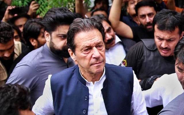 عمران خان کے پروڈکشن آرڈر جاری، 4 اپریل کو عدالت میں پیش کرنےکا حکم