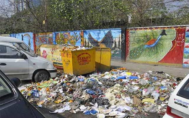 صاف ستھرا پنجاب کی انتظامیہ ناکام،لاہور کی شاہراوں پر گندگی ختم نہ ہوسکی