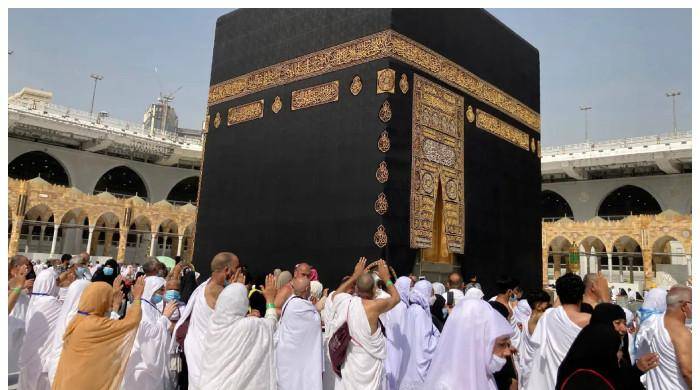 رمضان کا آخری عشرہ ، 50 لاکھ سے زائد زائرین عمرہ کرنے سعودی عرب پہنچ گئے