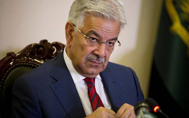 Khawaja Asif, Pakistan has bankrupted, Defence Minister, Judges doing politics, City42 