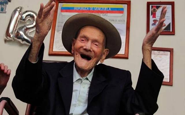 دنیا کا معمر ترین شخص 114 سال کی عمر میں انتقال کر گیا