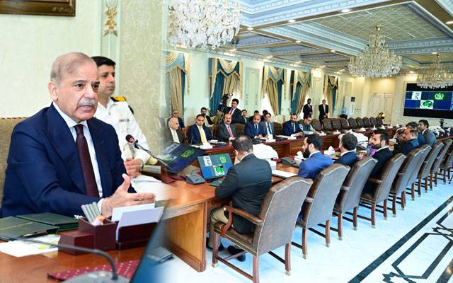  پاکستان کو بین الاقوامی معیار کا ٹیلنٹ پول بنانے کی ضرورت ہے، وزیراعظم 