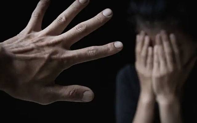 راوی روڈ،  بھیک مانگتی  دوبچیوں سے دو سگے بھائیوں کی راشن دلوانے کے بہانے زیادتی