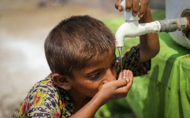 ستھرا پنجاب مہم نا مکمل، وزیراعلیٰ نے صاف پانی کی فراہمی کا ٹاسک کمشنرز کو سونپ دیا