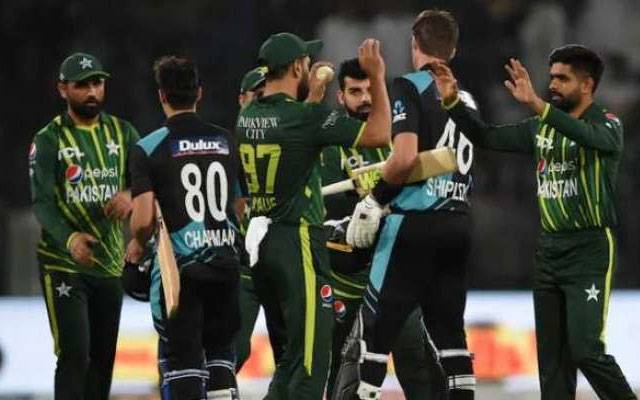 نیوزی لینڈ کیخلاف ٹی ٹیونٹی سیریز کیلئے ملکی کوچیز لانے کا فیصلہ 