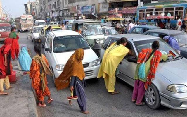 ٹریفک پولیس کا بھکاریوں کیخلاف گرینڈ آپریشن، 220 مقدمات درج