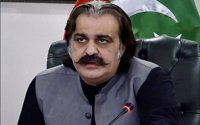 وزیراعلیٰ کے پی مستحقین میں عید پیکج تقسیم کرنے کی تصاویر شائع کرنے پر برہم