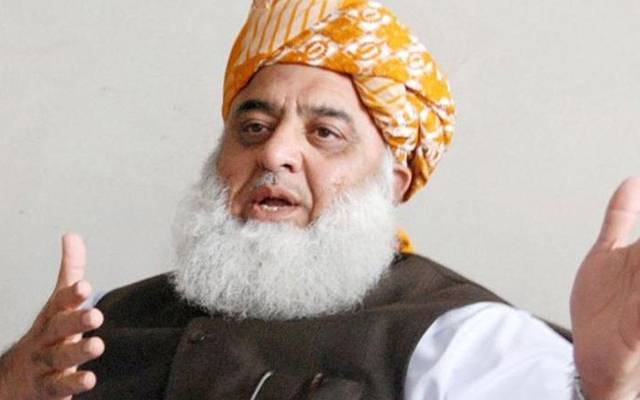 پی ٹی آئی کاجے یو آئی سے رابطہ ، فضل الرحمان کا تحفظات دور کرنے کا مطالبہ 