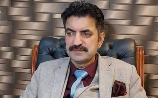 پی ٹی آئی  نے شیر افضل مروت سے اظہار لاتعلقی کردیا