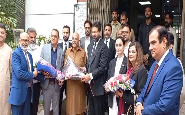 امریکی وفد کا وکلاہسپتال سول کورٹ کا دورہ