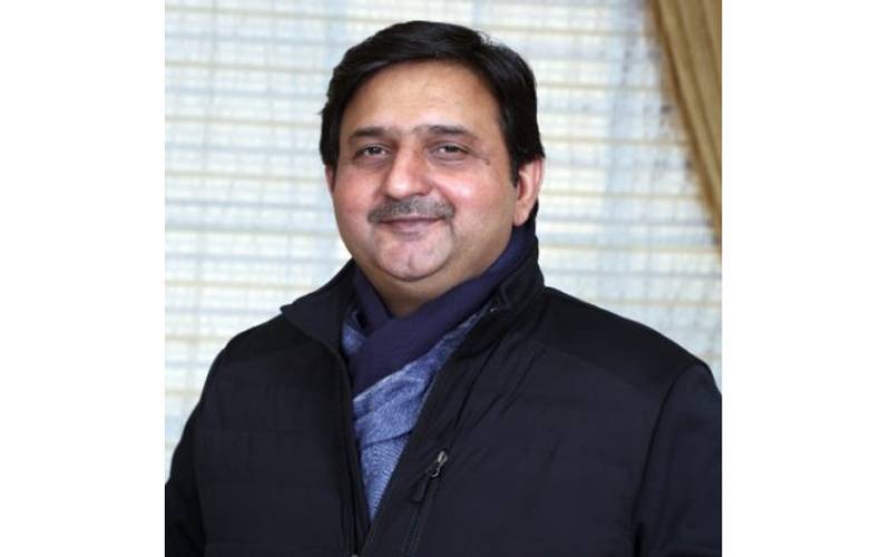  ضمنی انتخابات :ملک محمد احمد خان نے این اے 132 میں ووٹ کاسٹ کر دیا