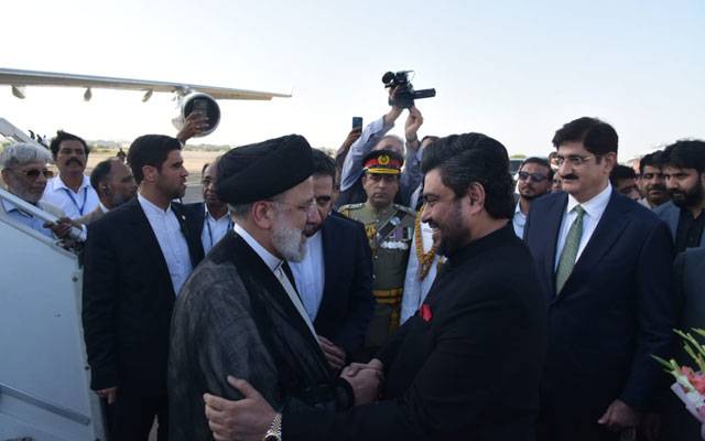 ایرانی صدر ابراہیم رئیسی کراچی پہنچ گئے