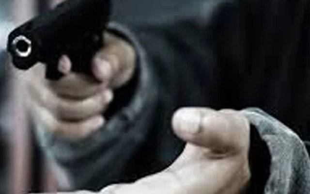 شاہدرہ ,ڈاکو پراپرٹی ڈیلر سے نقدی ،موبائل فونز اور موٹرسائیکل چھین کر فرار